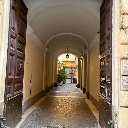 Frühstückspension Termini Gioberti 4*