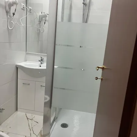 Termini Gioberti לינה וארוחת בוקר